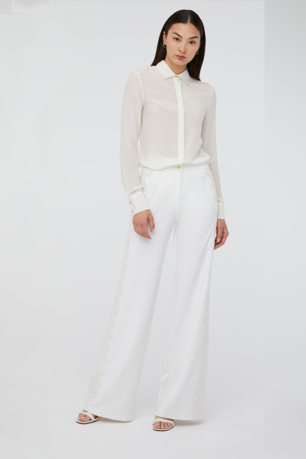 Agatha - The perfect basic blouse for all occasions