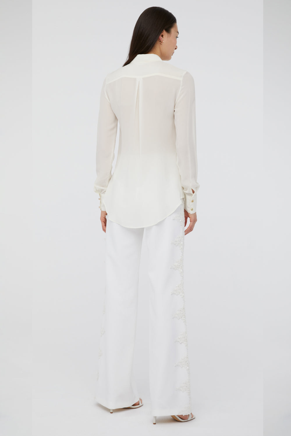 Agatha - The perfect basic blouse for all occasions